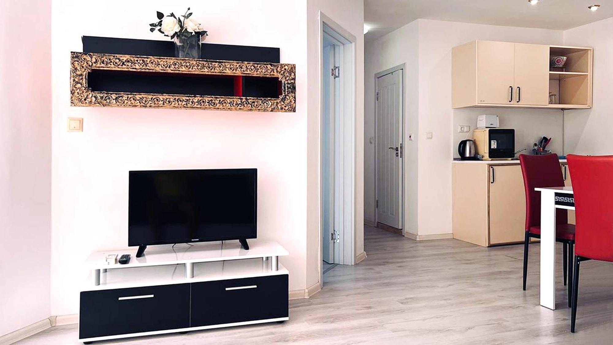 Private Apartment With Parking And Pool Balchik Exterior foto